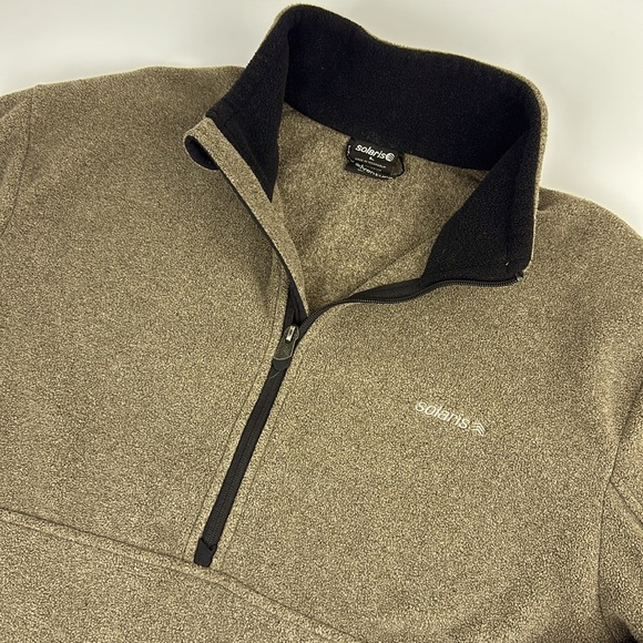 Solaris 1/2 Zip Fleece Pullover. Large. Chocolate Brown. Kangaroo front pocket - Picture 2 of 8